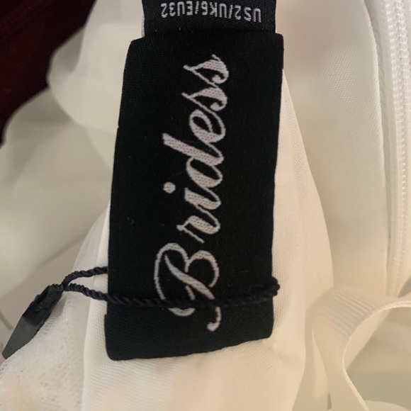 Long Sleeve Backless Lace Wedding Dress - Picture 10 of 16